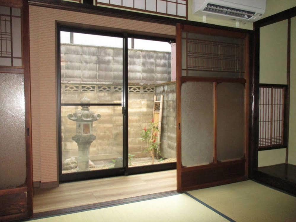 วันหยุดที่บ้าน カモンイン 稲荷 *